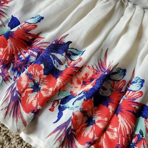 Rewind floral skirt 🦄​​ - Picture 3 of 4